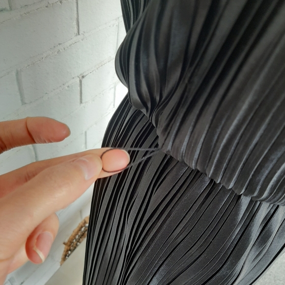 🖤Pleated Dress🖤 - Picture 6 of 12